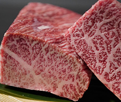 京都にある焼肉の店の和牛